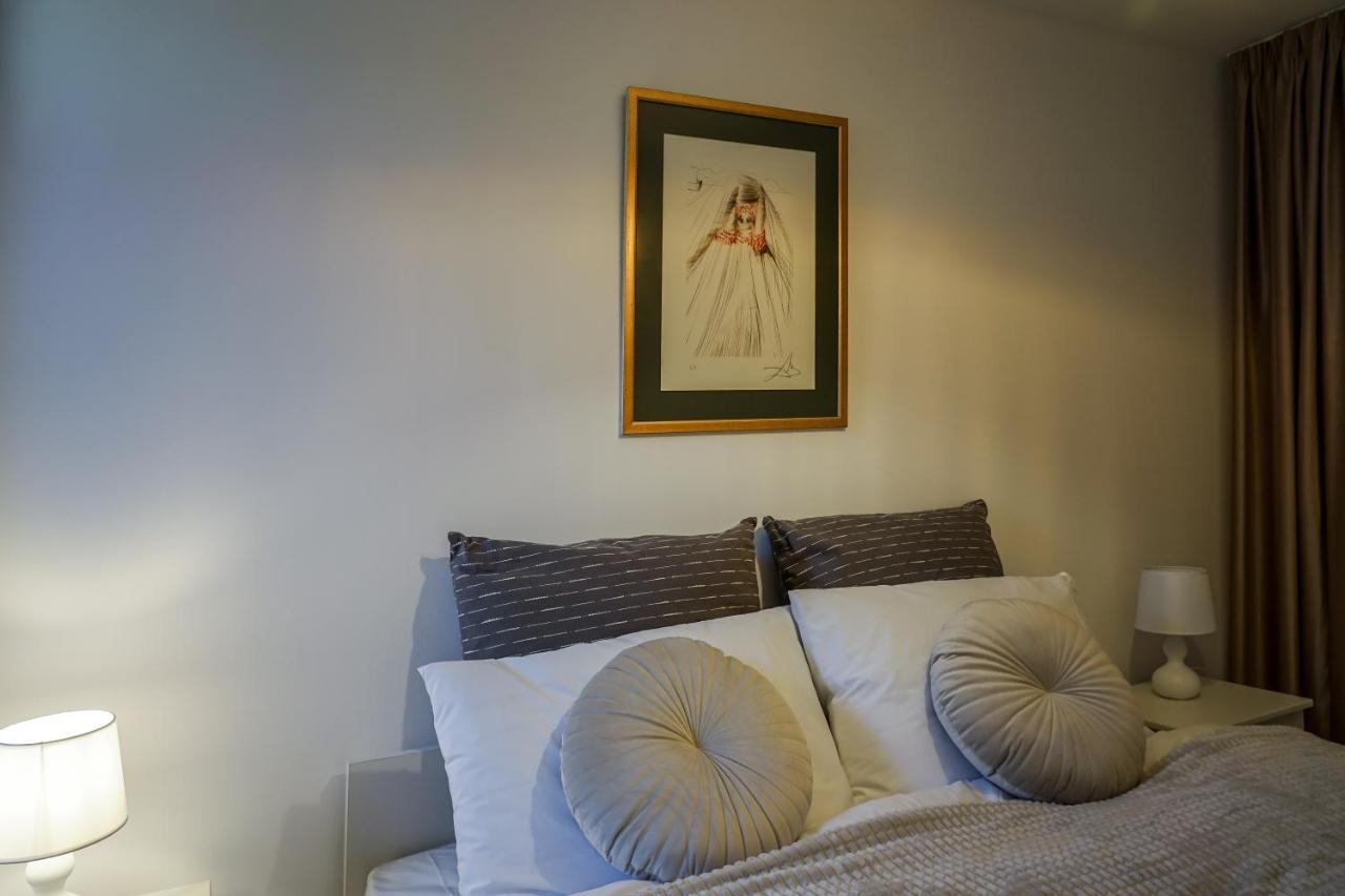 The Urban Oasis Apartment บูคาเรสต์ ภายนอก รูปภาพ